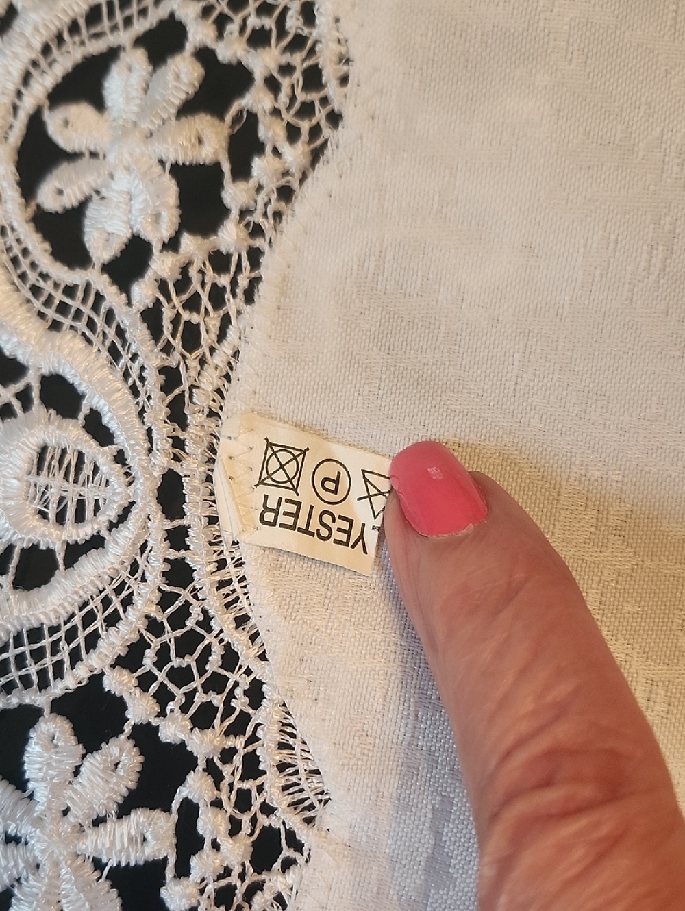 Table Cloth - Picture 6 of 6